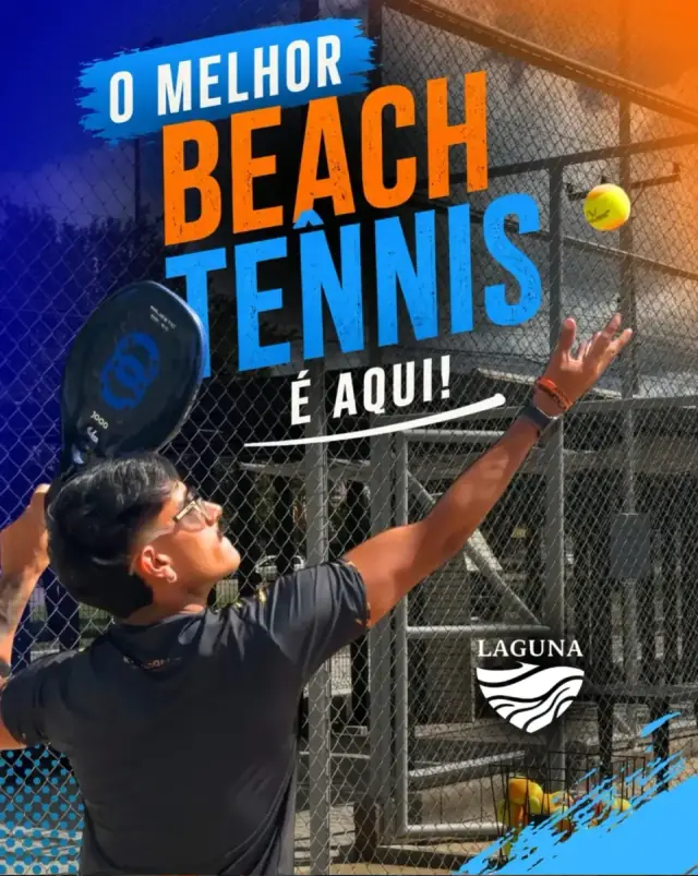 Jogador preparando o saque. O melhor beach tênnis é aqui!